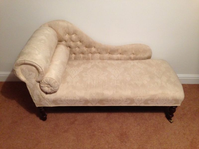 Modern chaise longue before stripping in upholstery class near Southampton