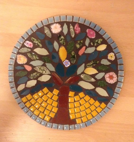 Circle base mosaic made by beginner