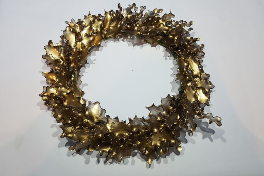 Wreaths can be made in Gold and Silver