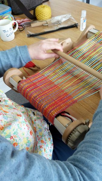 weaving on a rigid heddle loom