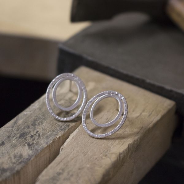 Create your own beautiful silver earrings!