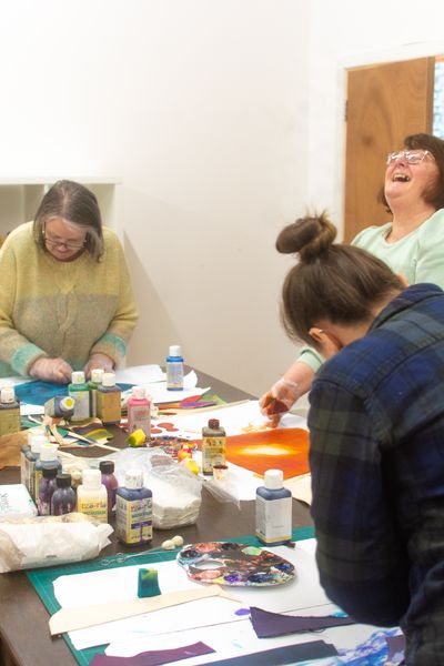 Students dying their leather bags