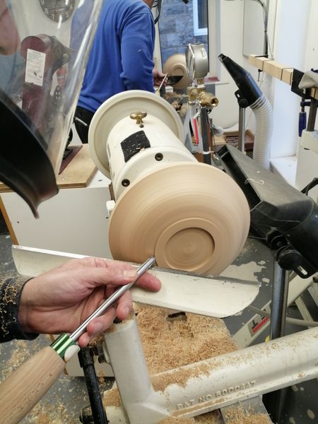 Bowl turning at the woodturning introduction course