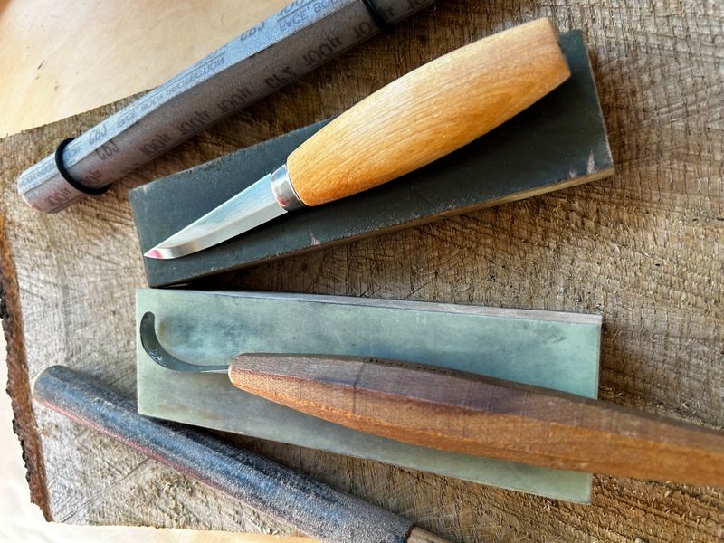 sharpening spoon carving tools