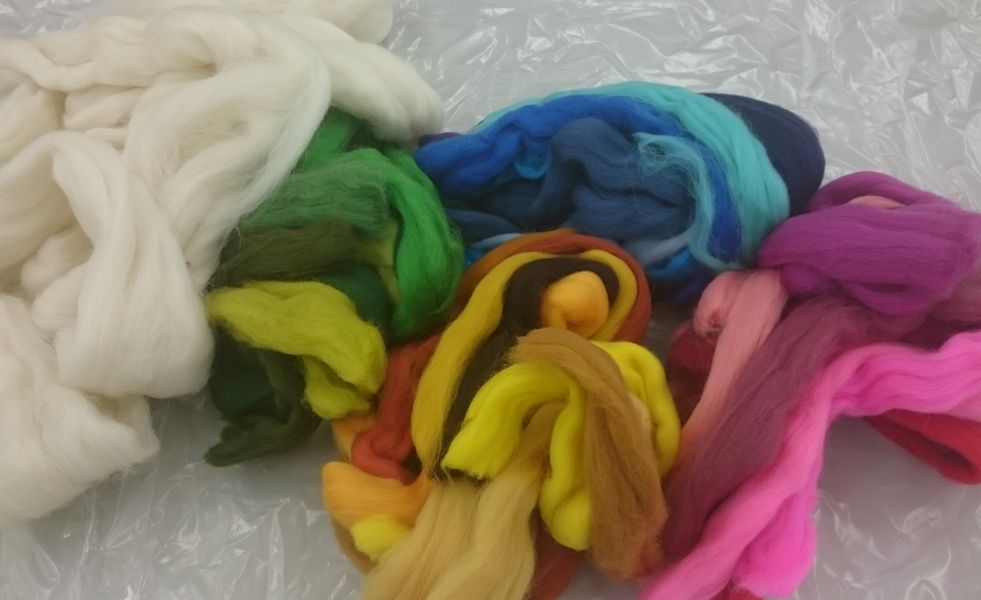 Wool tops for felt-making
