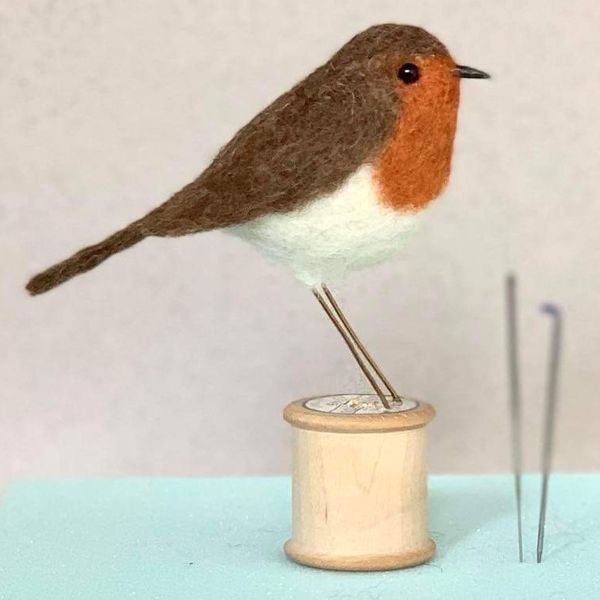 Make a needle felted robin at Zantium Studios