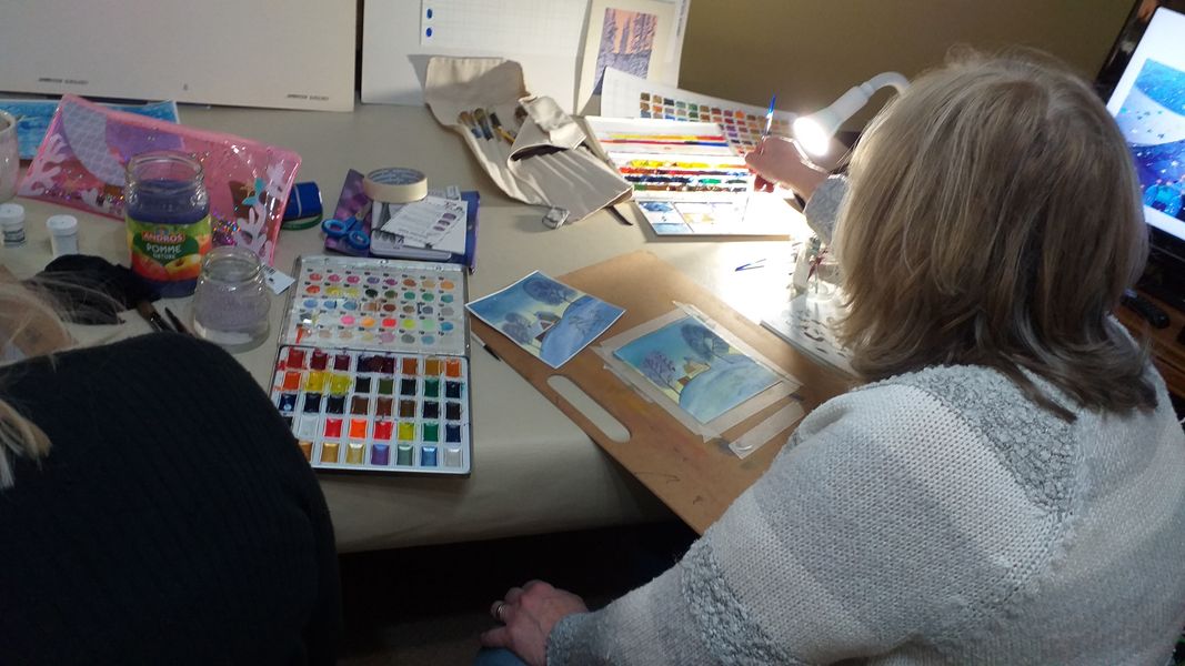 Learn to paint Christmas cards with watercolour