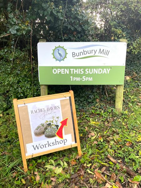 Bunbury-Mill-Sign