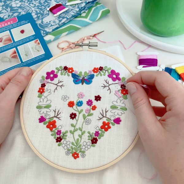 FLORAL HEART EMBROIDERY KIT - LUCY LEVENSON