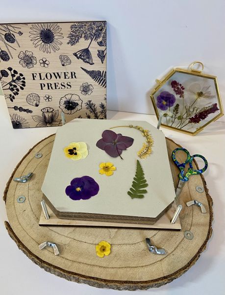 Flower Pressing & Flower Art workshop Gloucestershire Cotswolds Wiltshire