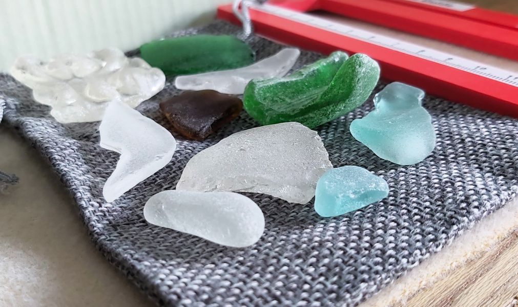 ECO SEA GLASS PIECES VARIOUS SIZES AND SHAPES