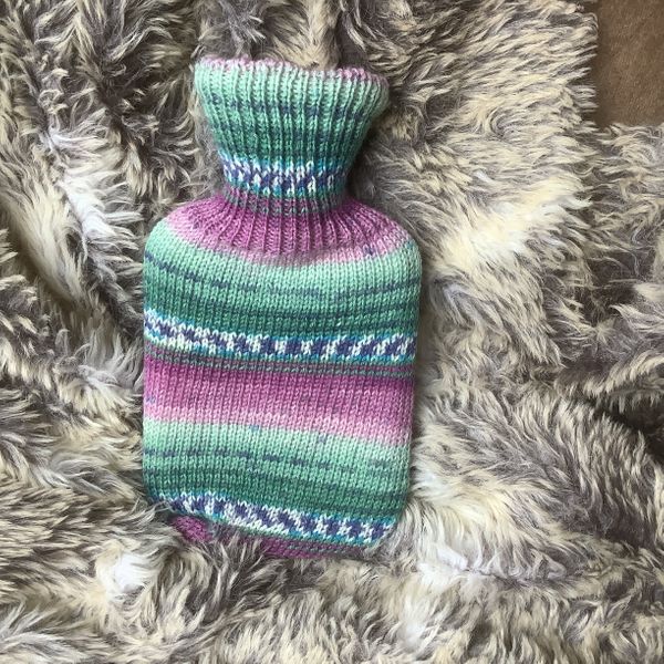 Dinky hot water bottle (design Kate) 