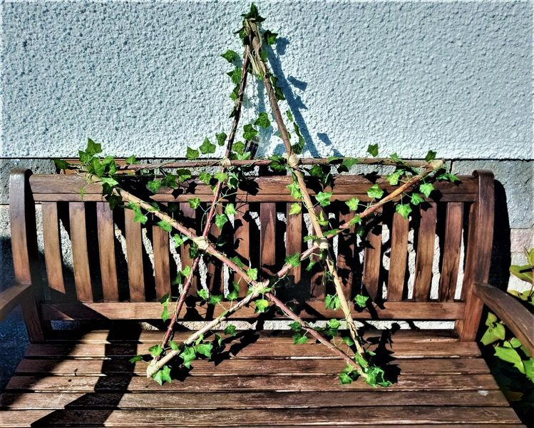 Rustic star light feature