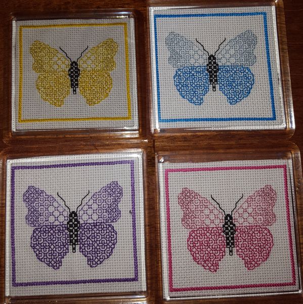 DoodleCraft 4 set Butterfly coasters