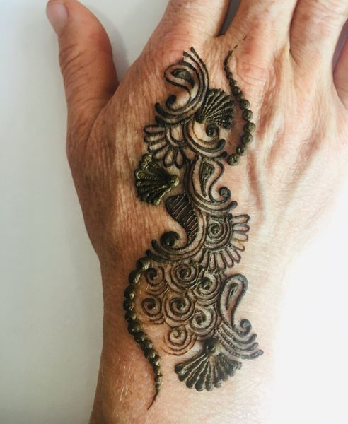 Mandala and the Art of Henna at SAOG Studios