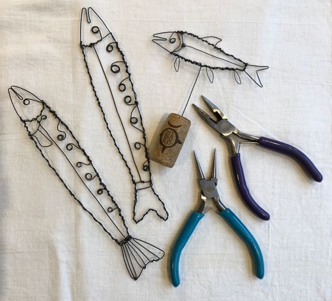 We’ll kick off creating a selection of small wire fish - great for hanging.