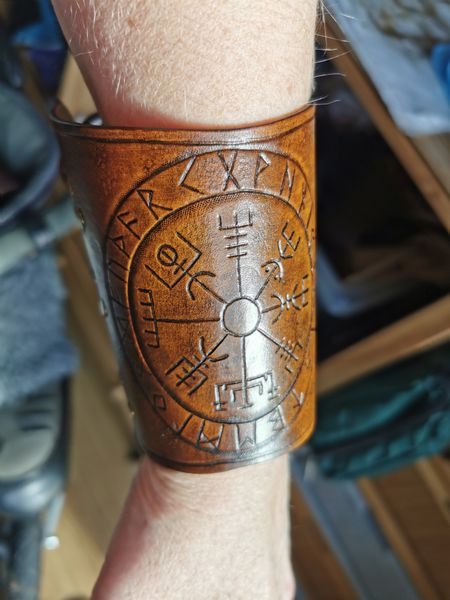 bracer with a simple design