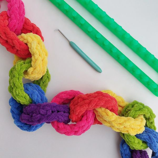 Loom Knitted Paper Chains