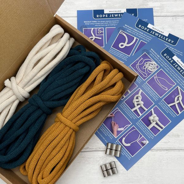 Bergin & Bath rope jewellery kit contents