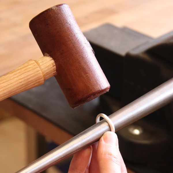 Making textured & hammered silver rings