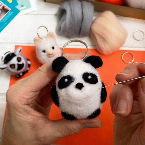Needle Felting Kit - Mini Pets 2 - Make THREE felt animals with this  beginners craft kit for adults. Create a cute Llama, Panda and Lemur!