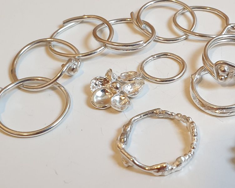 So many different techniques - partial fusing, water casting, multiple fusings, Argentium is flexible, organic and sophisticated all at once, at the simply amazing jewellery school