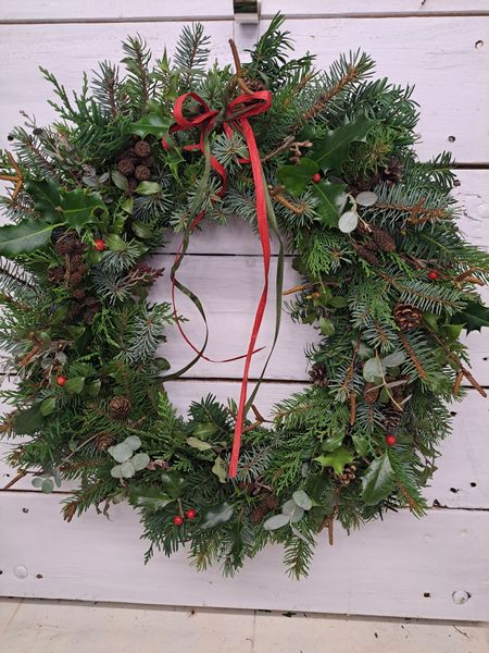 Choose to go natural or add some bling and sparkle to your wreath 