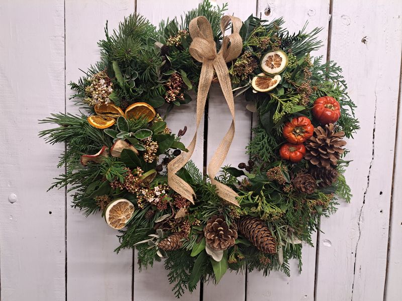 Natural elements to the wreath can be added including peppers, chillies, lemon slices and other dried and textural materials.
