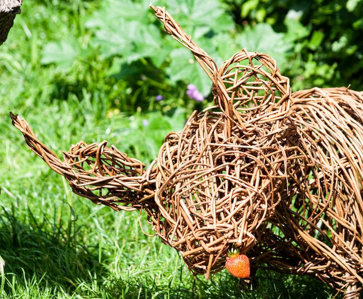 Highland cow willow sculpture