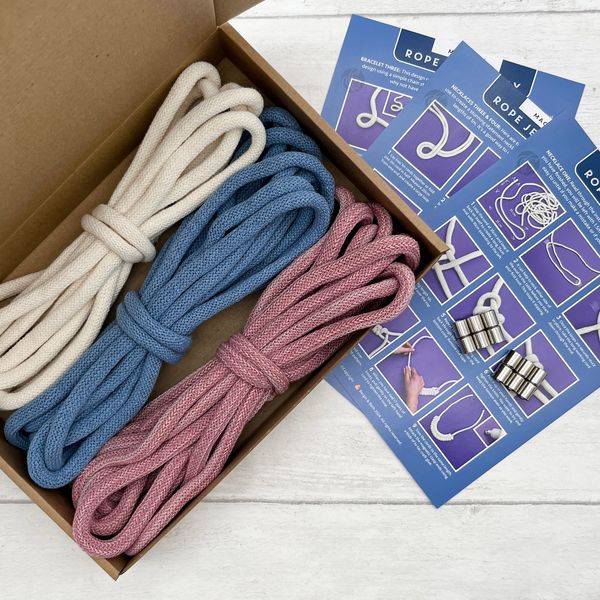 Bergin & Bath rope jewellery kit box content