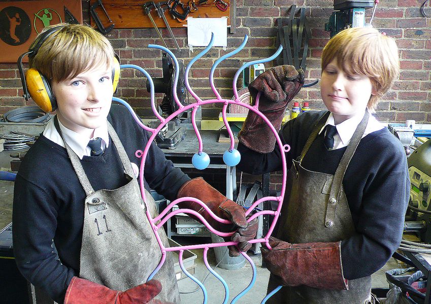 Jellyfish Sculpture made by Philip's students from steel