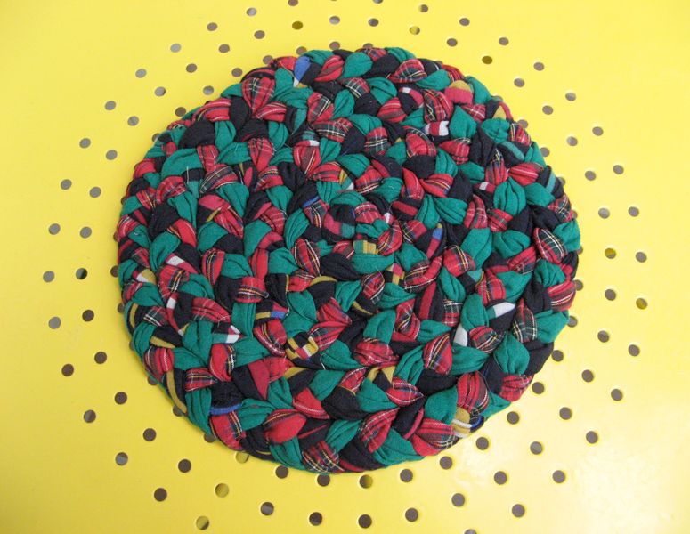 plaited/braided tablemat